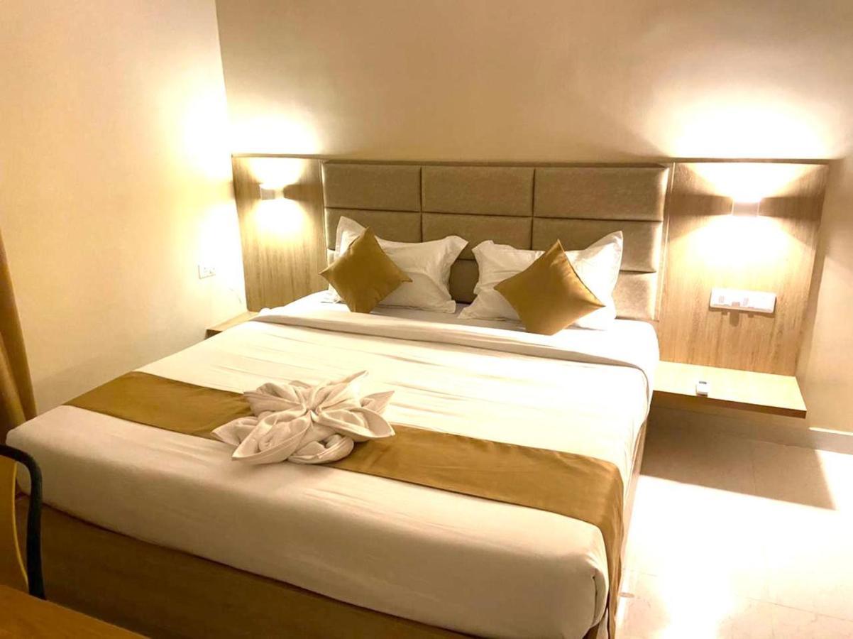 Tag Hotels Irugur ภายนอก รูปภาพ