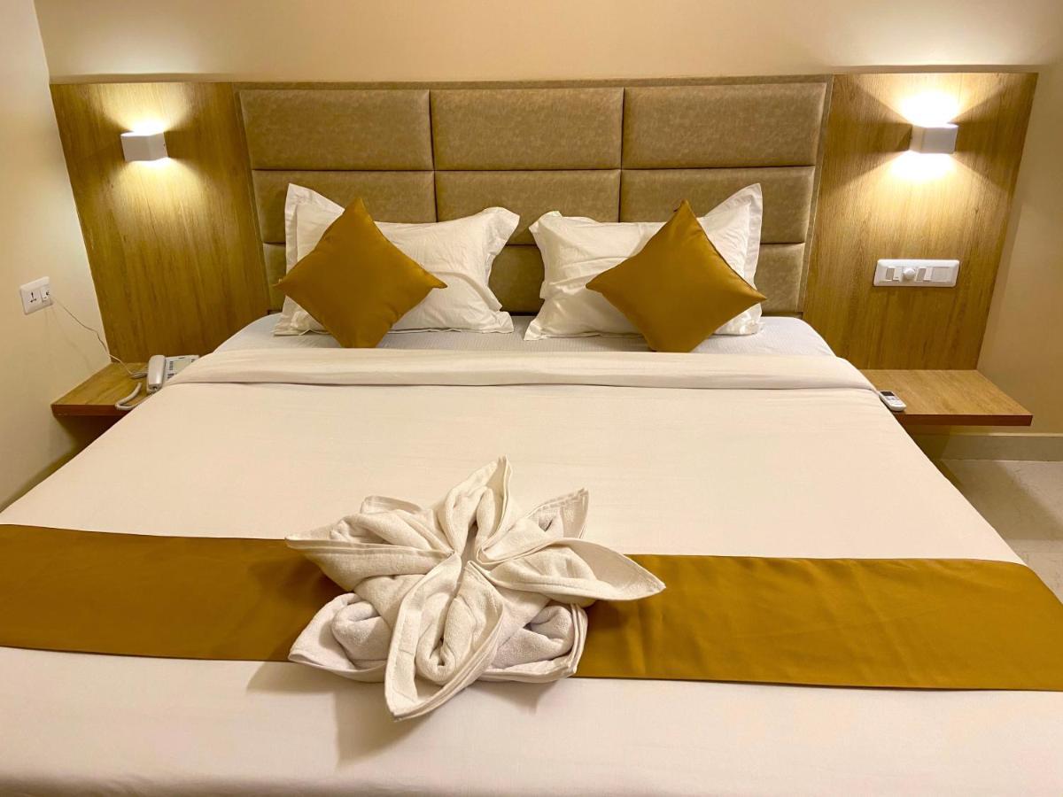 Tag Hotels Irugur ภายนอก รูปภาพ