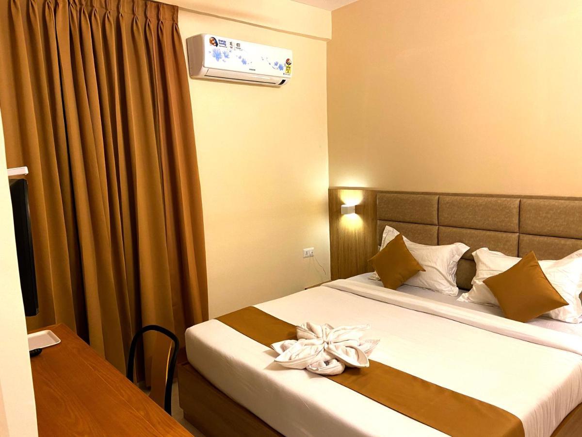 Tag Hotels Irugur ภายนอก รูปภาพ